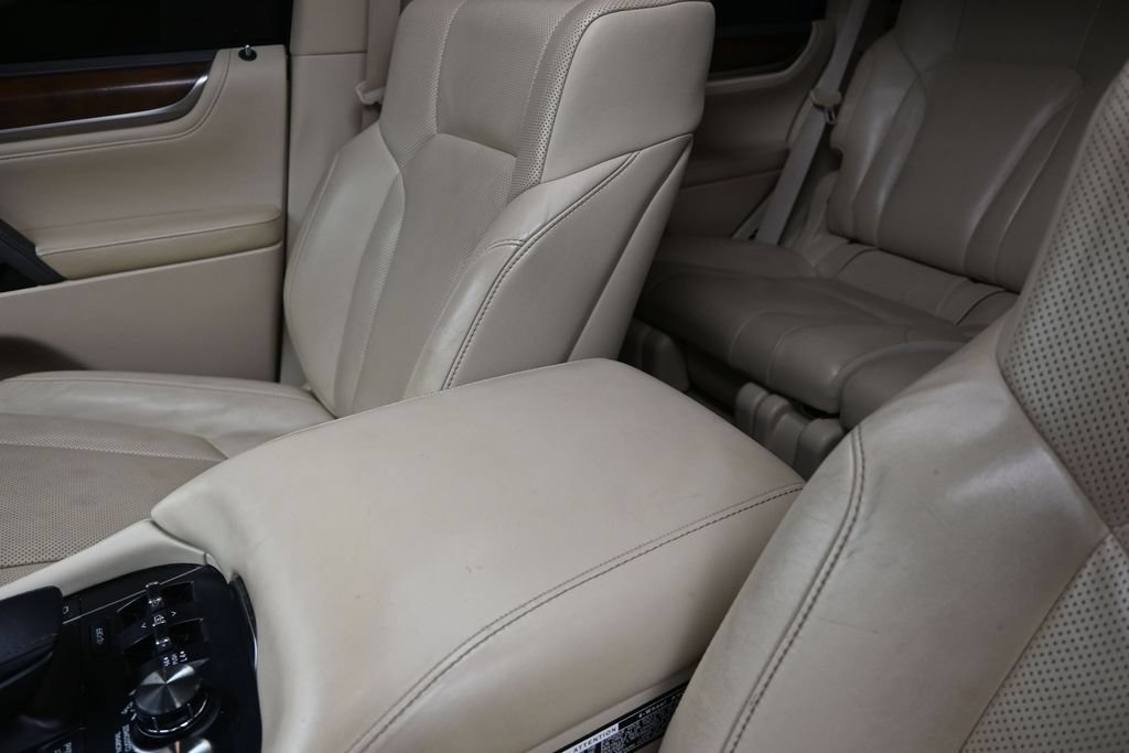 Used 2017 Lexus LX 570 4WD image 14