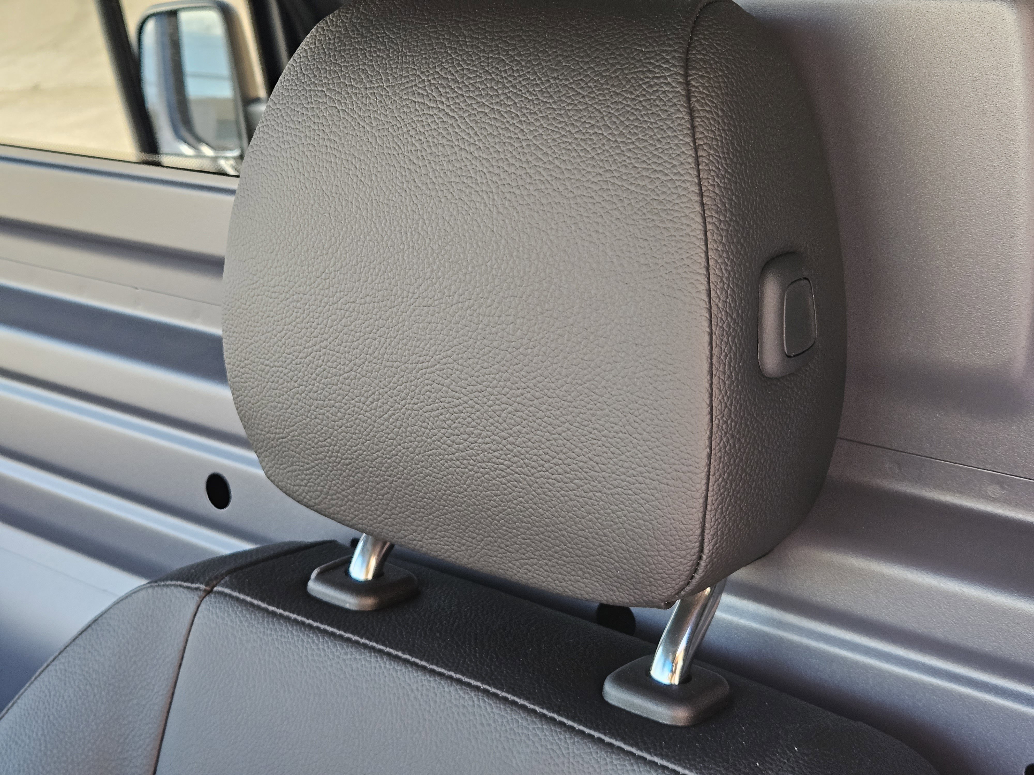 Used 2024 Mercedes-Benz Sprinter 3500 image 18