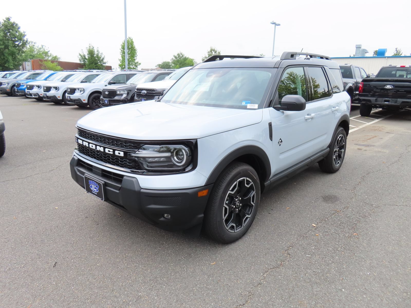 New 2026 Ford Bronco Sport Outer Banks AWD/4WD image 3