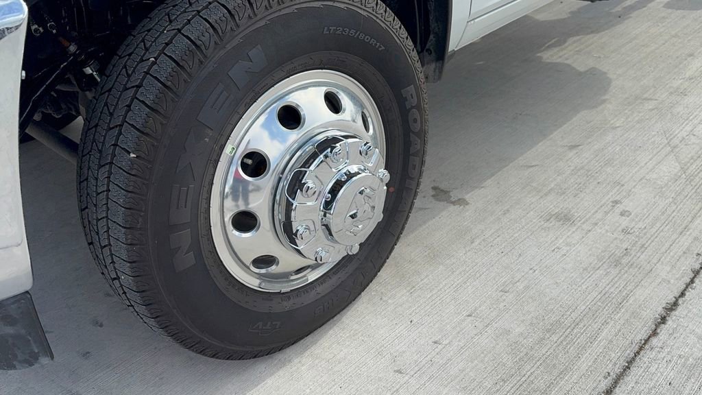 New 2026 RAM 3500 Tradesman w/ Chrome Appearance Group image 9