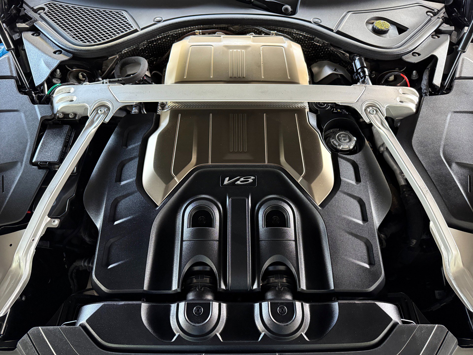 Used 2022 Bentley Continental GT image 32