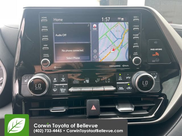 Used 2022 Toyota Highlander XLE AWD/4WD image 33
