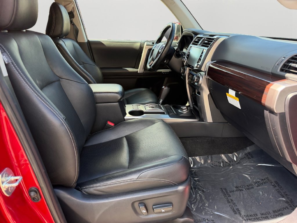 Used 2023 Toyota 4Runner Limited AWD/4WD image 8
