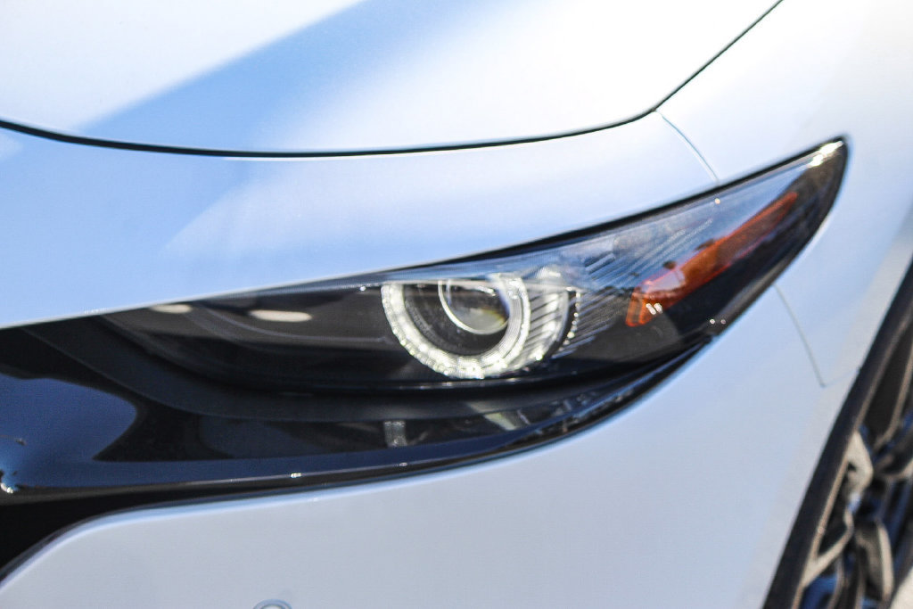 New 2026 MAZDA MAZDA3 Hatchback w/Premium Plus Pkg AWD/4WD image 8