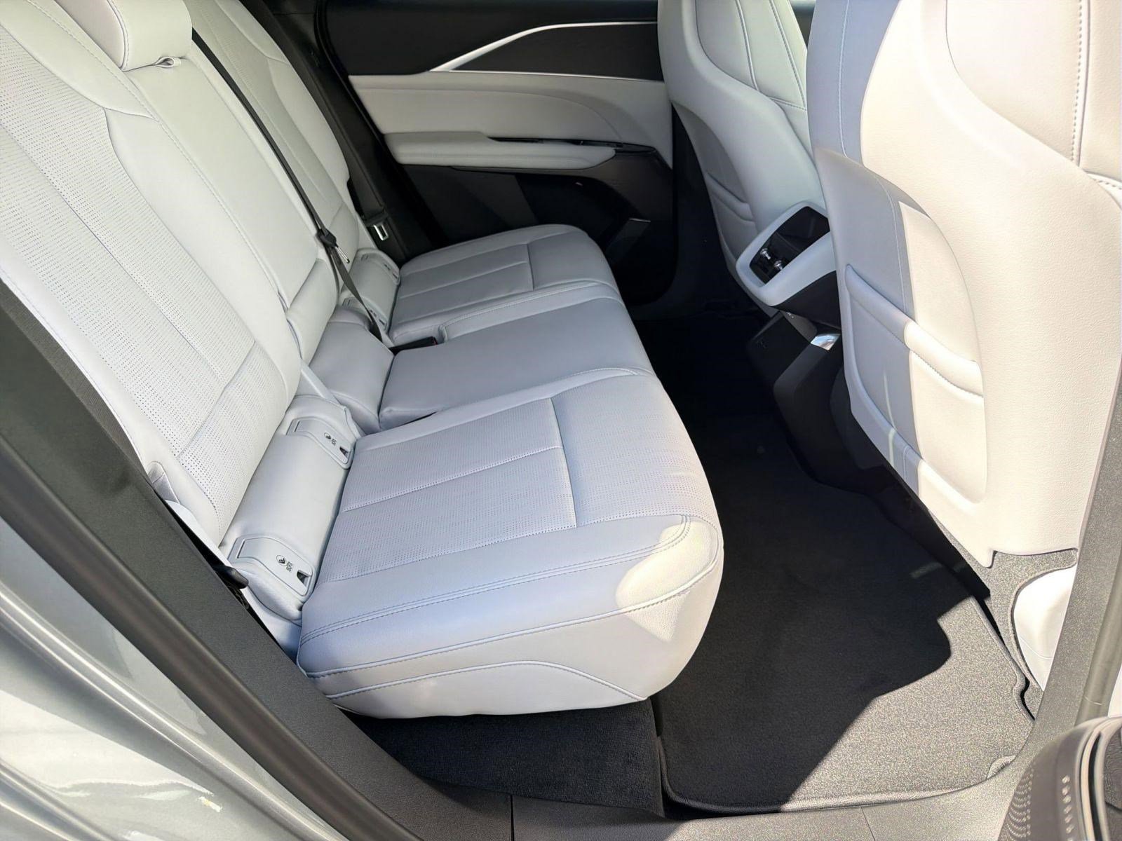 New 2026 Cadillac Lyriq Luxury RWD image 30
