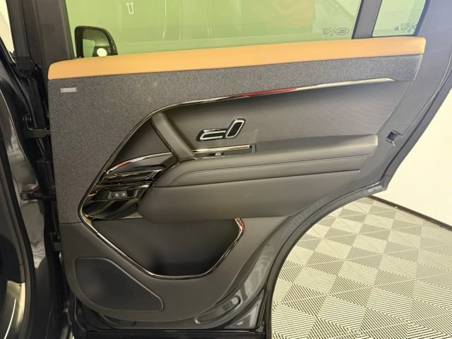 New 2026 Land Rover Range Rover Sport Dynamic SE AWD/4WD image 18