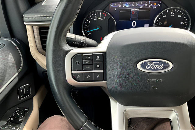 Used 2024 Ford Expedition Limited AWD/4WD image 10