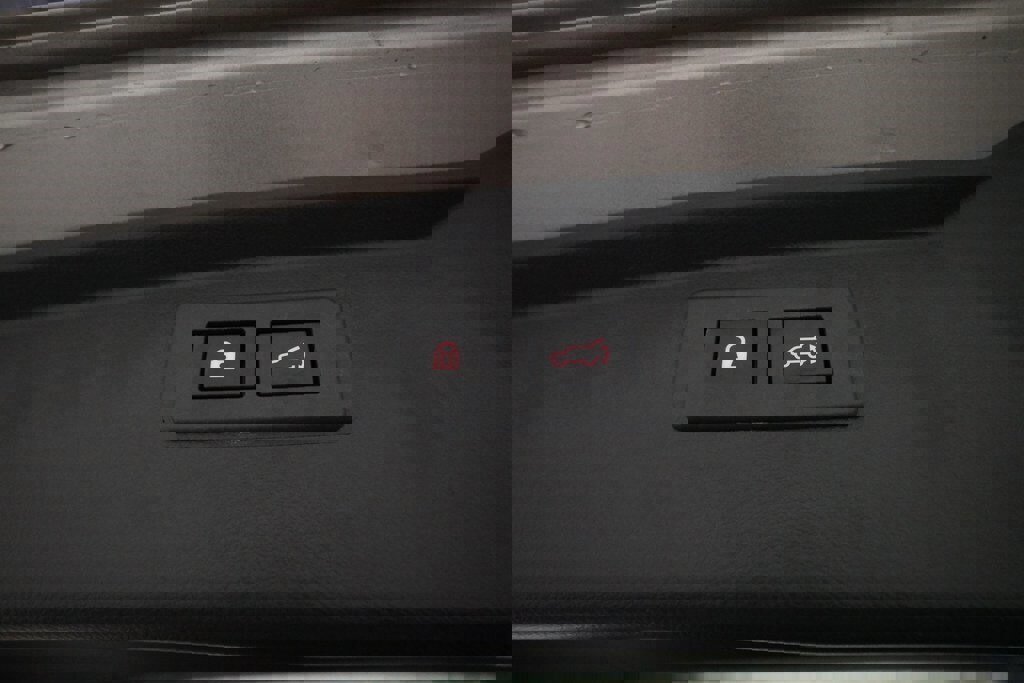 Used 2020 Subaru Outback Premium image 15