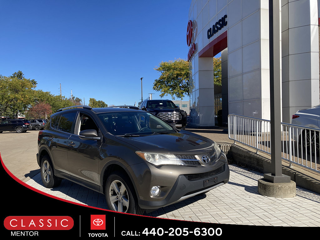 Used 2013 Toyota RAV4 XLE AWD/4WD image 1