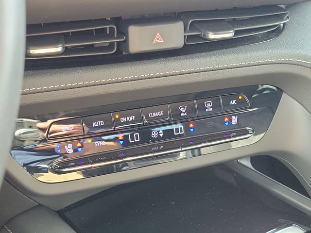 Certified 2023 Buick Envision Avenir AWD/4WD image 22