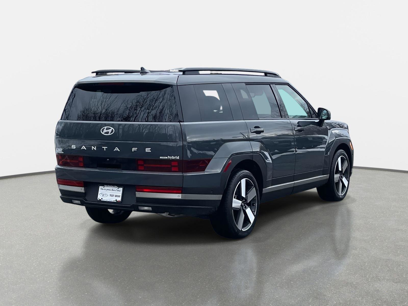 Used 2025 Hyundai Santa Fe Limited image 5