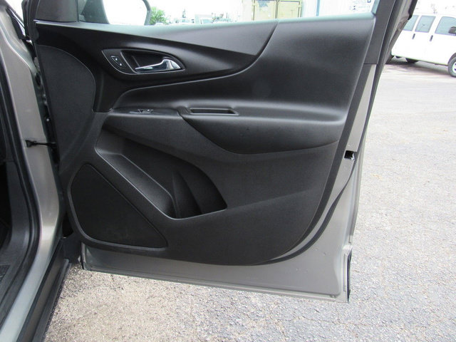 Used 2019 Chevrolet Equinox LT AWD/4WD image 12