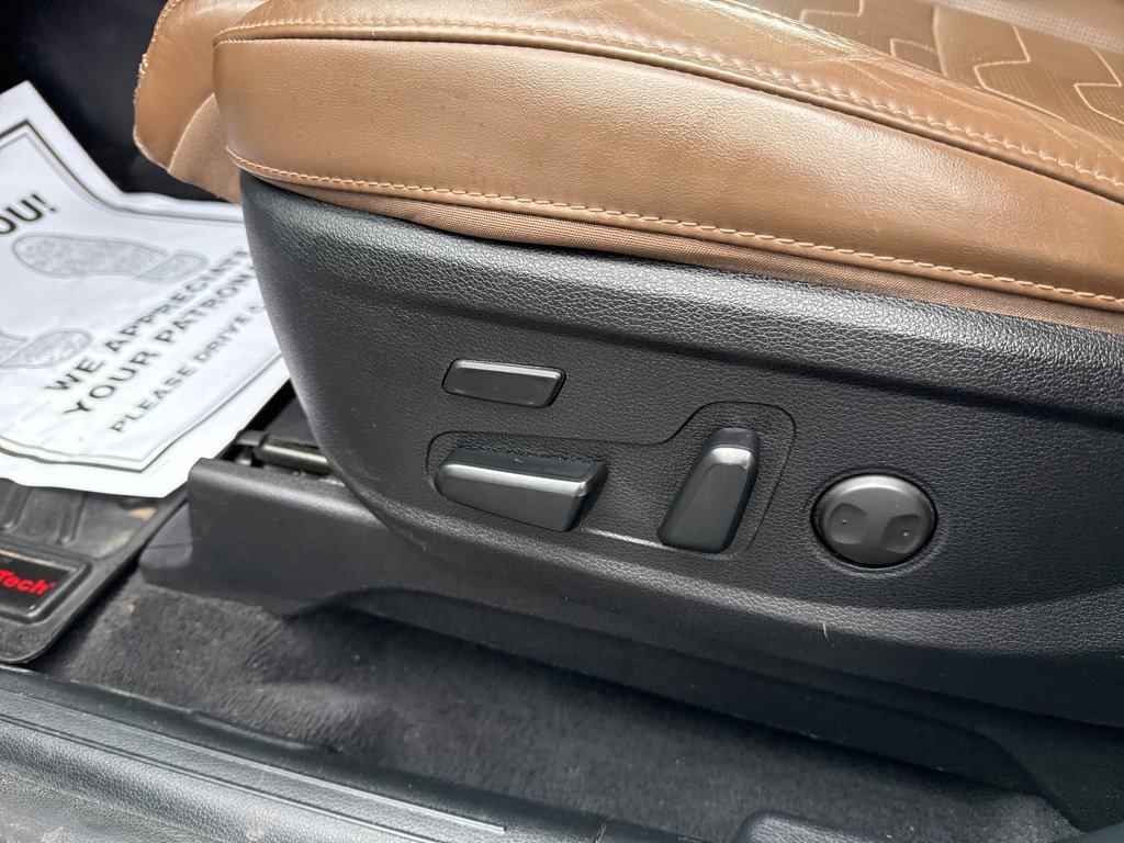 Used 2020 Kia Telluride SX w/ SX Prestige Package image 26