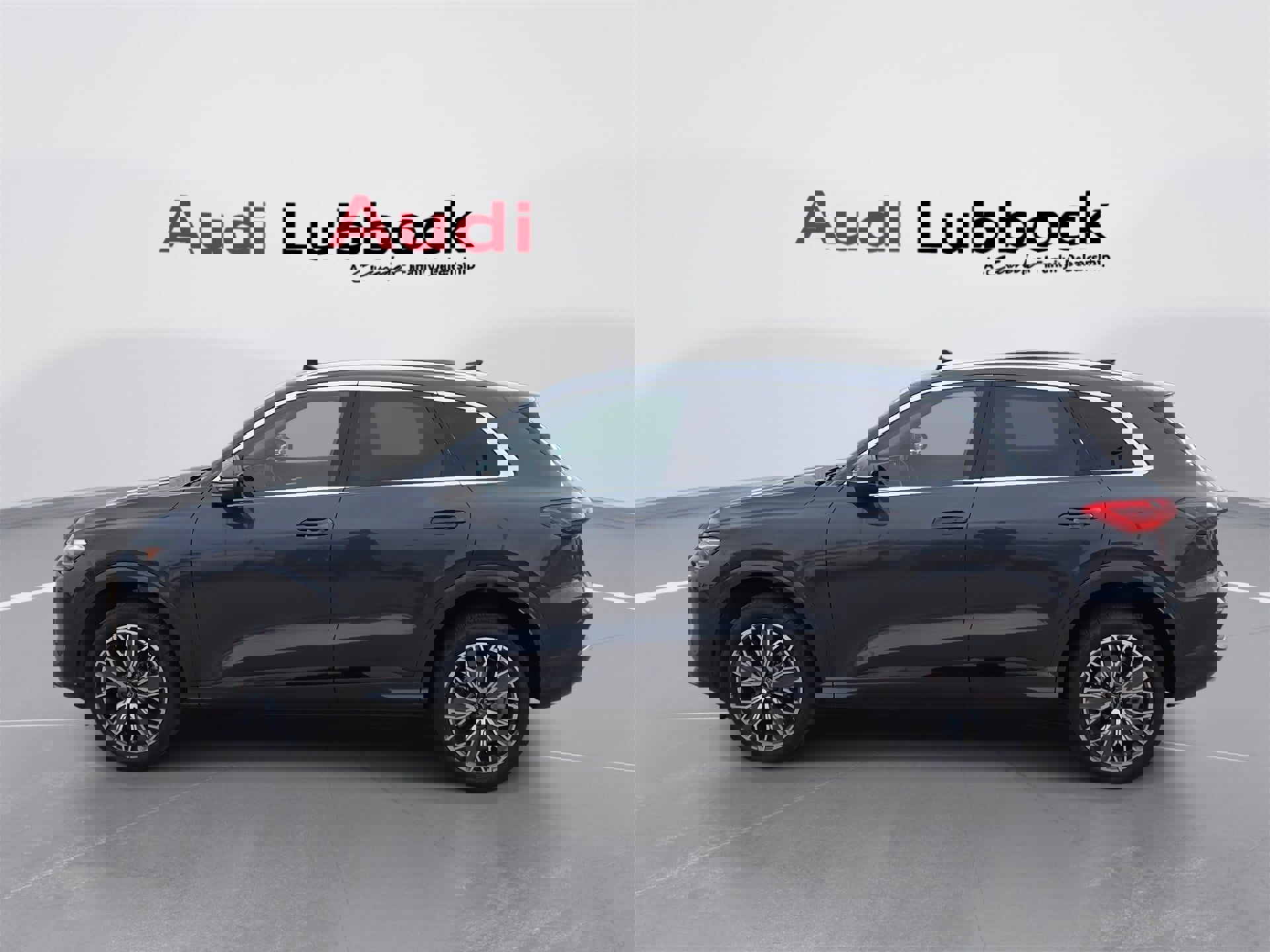 Used 2025 Audi Q5 Premium Plus w/ Premium Plus image 6