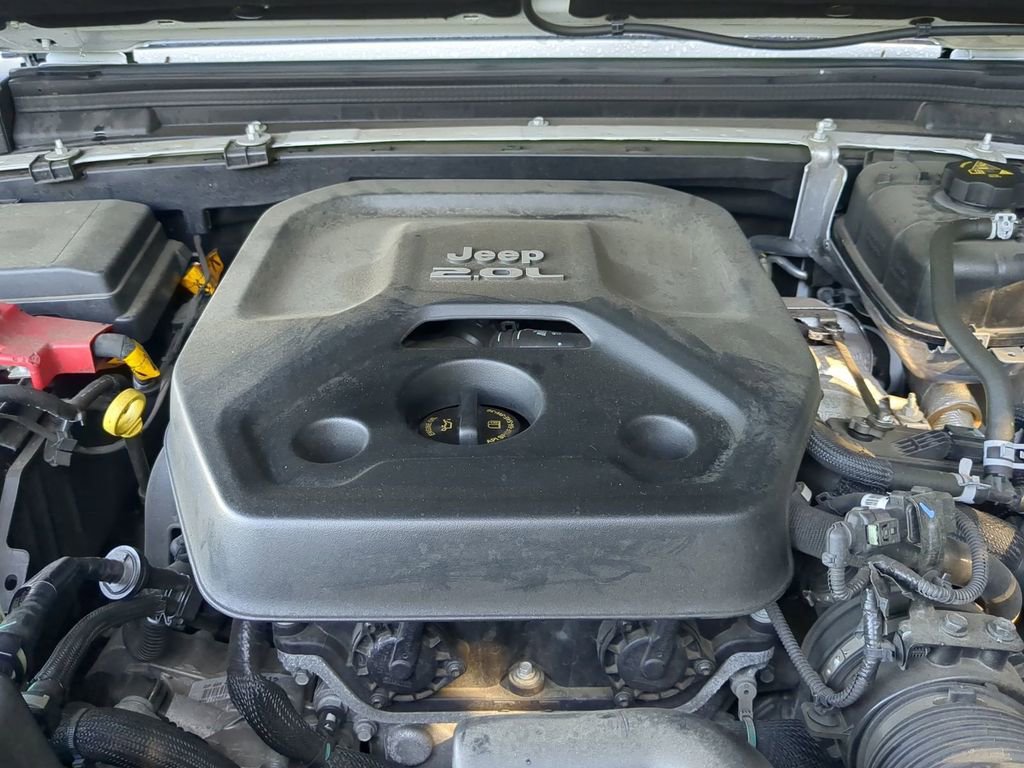 Used 2022 Jeep Wrangler Unlimited Rubicon 4xe image 10