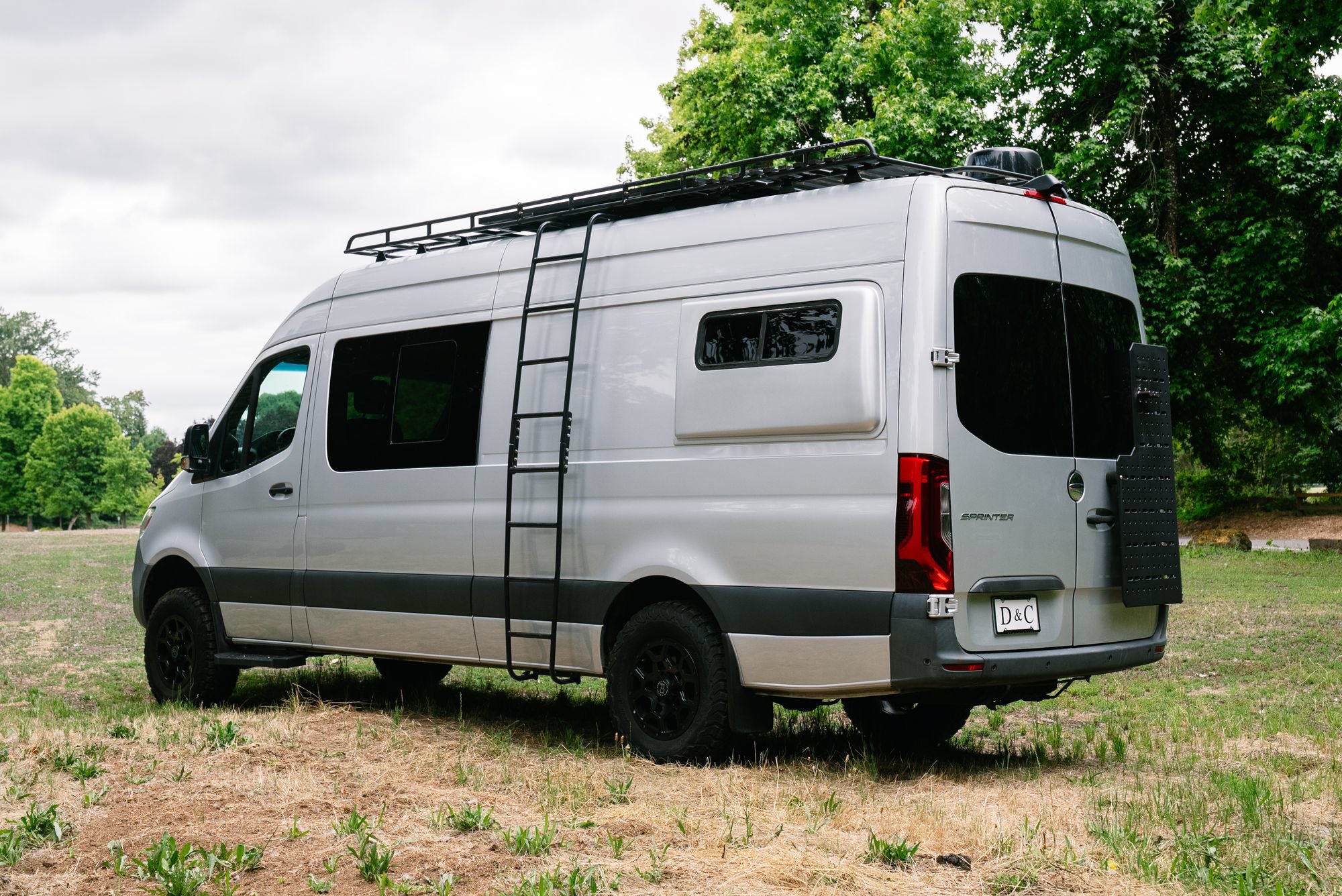 Used 2020 Freightliner Sprinter 2500 AWD/4WD image 4