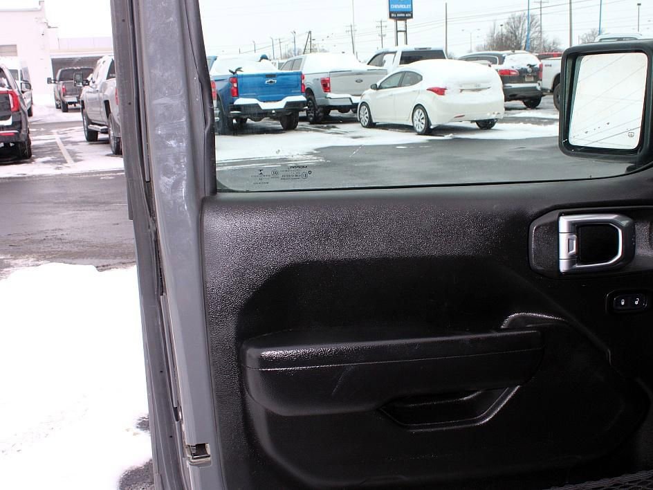 Used 2022 Jeep Wrangler Unlimited Sport image 24