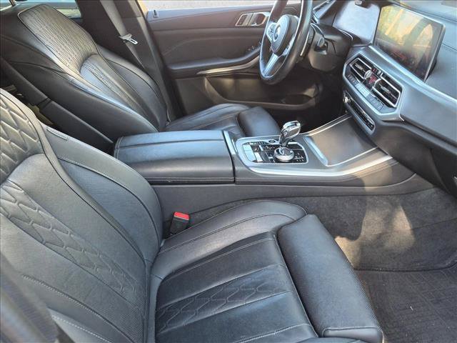 Used 2022 BMW X5 sDrive40i w/ M Sport Package RWD image 20