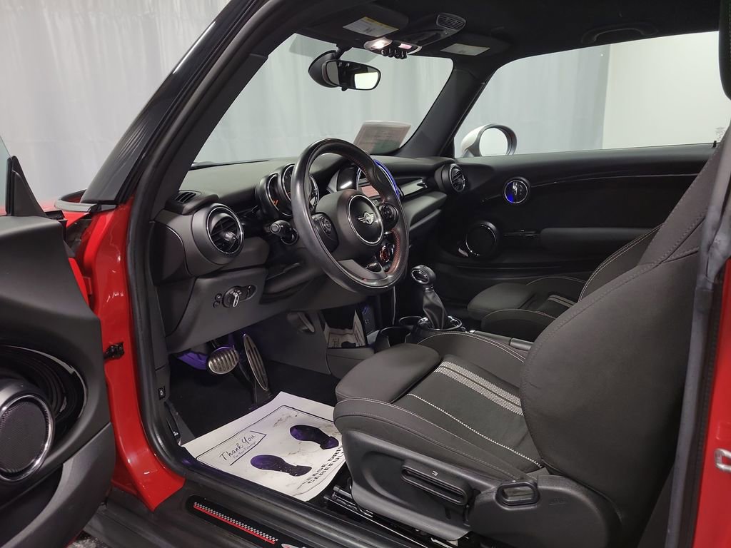 Used 2015 MINI Cooper S image 12