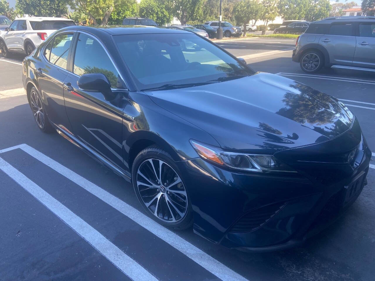 Used 2020 Toyota Camry SE image 7