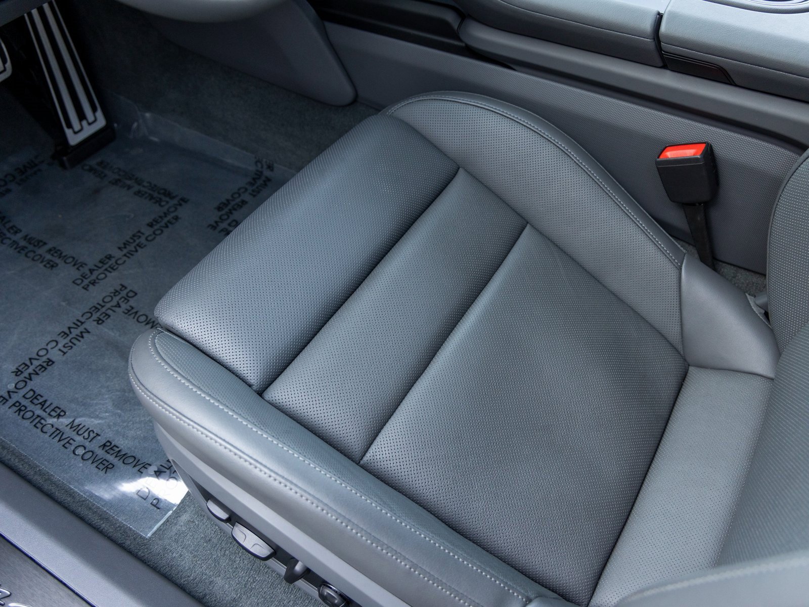 Used 2025 Porsche Taycan 4S image 29