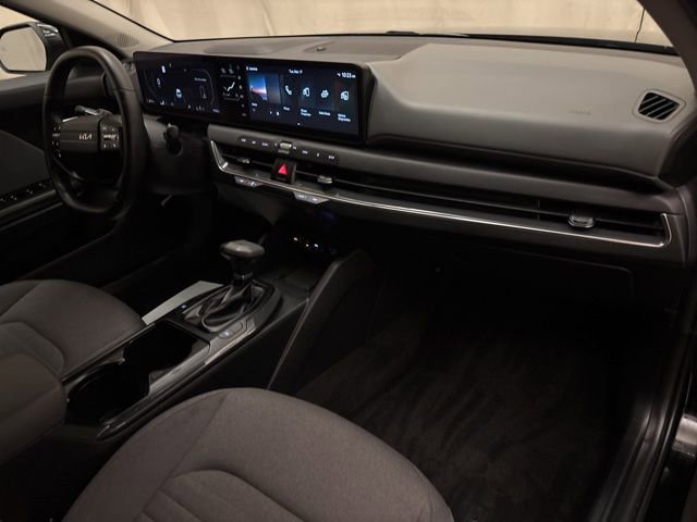 Certified 2025 Kia K4 EX image 23