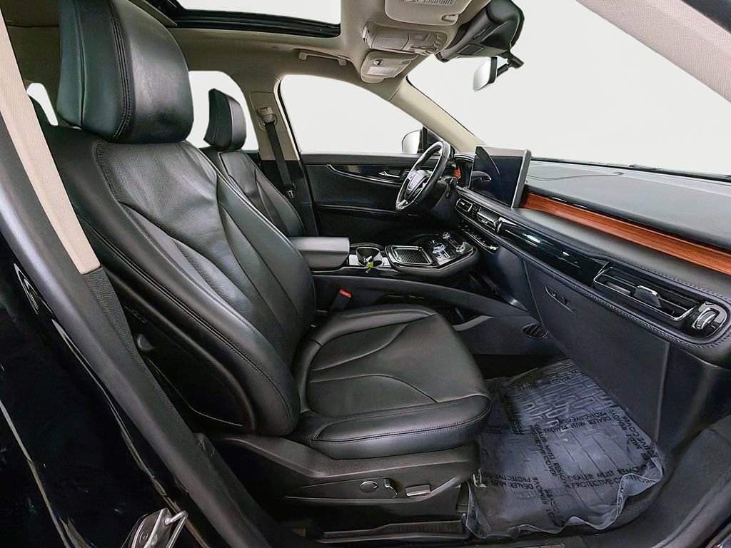 Used 2022 Lincoln Nautilus Reserve AWD/4WD image 23
