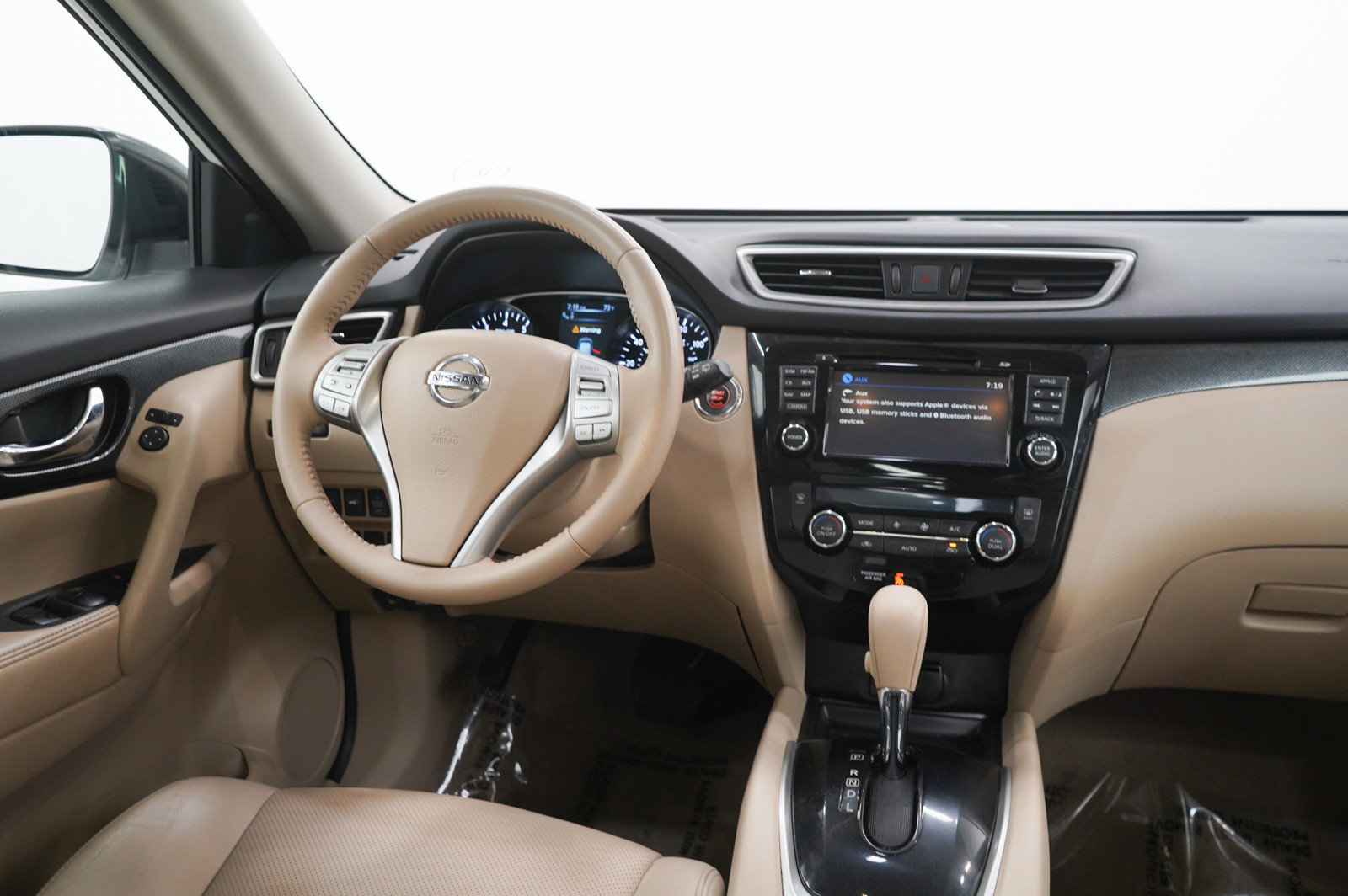 Used 2015 Nissan Rogue SL w/ SL Premium Package image 14