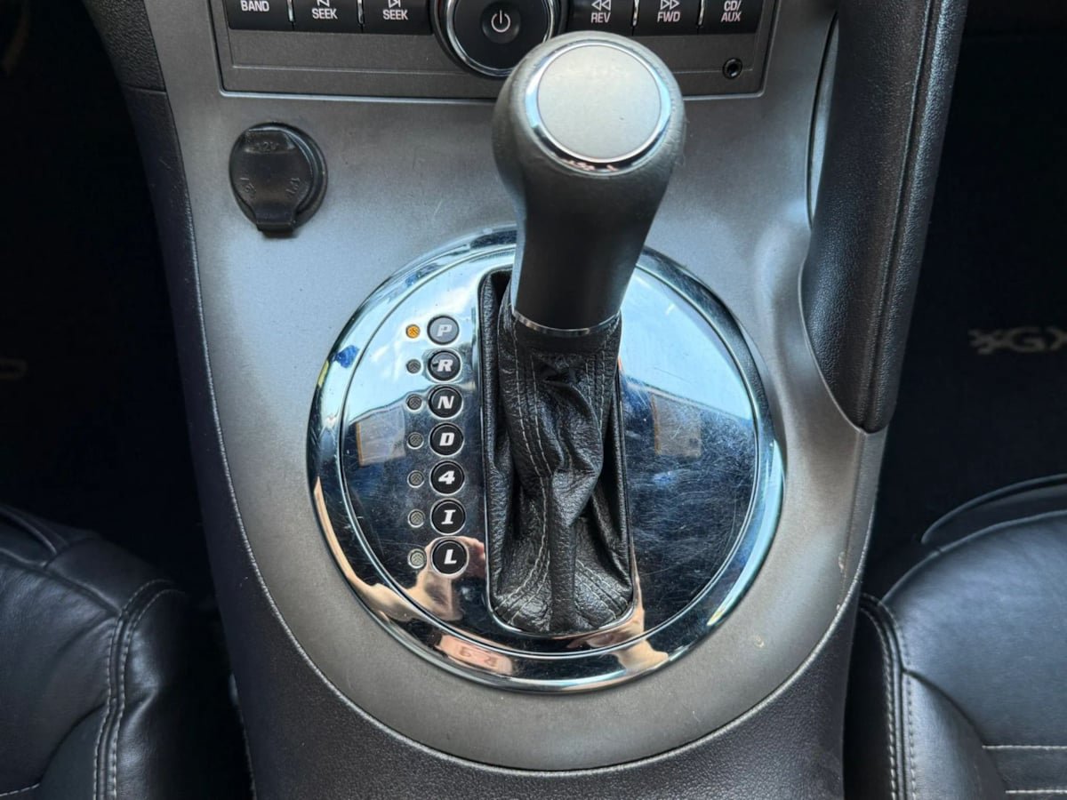 Used 2007 Pontiac Solstice GXP w/ Premium Package RWD image 46
