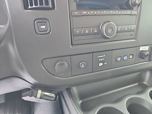 New 2025 Chevrolet Express 3500 w/ Power Convenience Package RWD image 17
