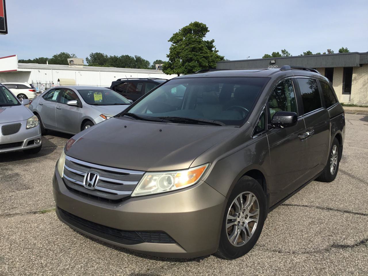 Used 2012 Honda Odyssey EX-L image 2