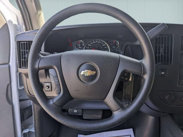 Used 2025 Chevrolet Express 3500 LT w/ LT Preferred Equipment Group RWD image 18