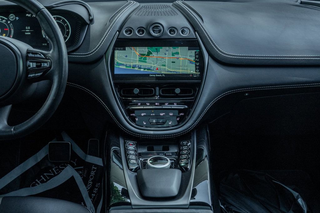 Used 2021 Aston Martin DBX AWD/4WD image 17
