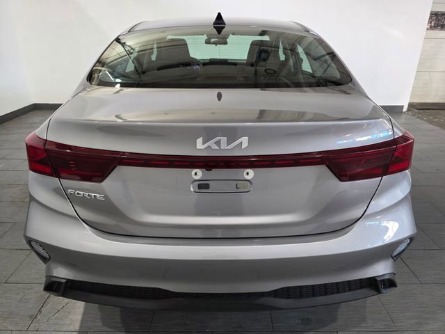Used 2023 Kia Forte LXS image 4