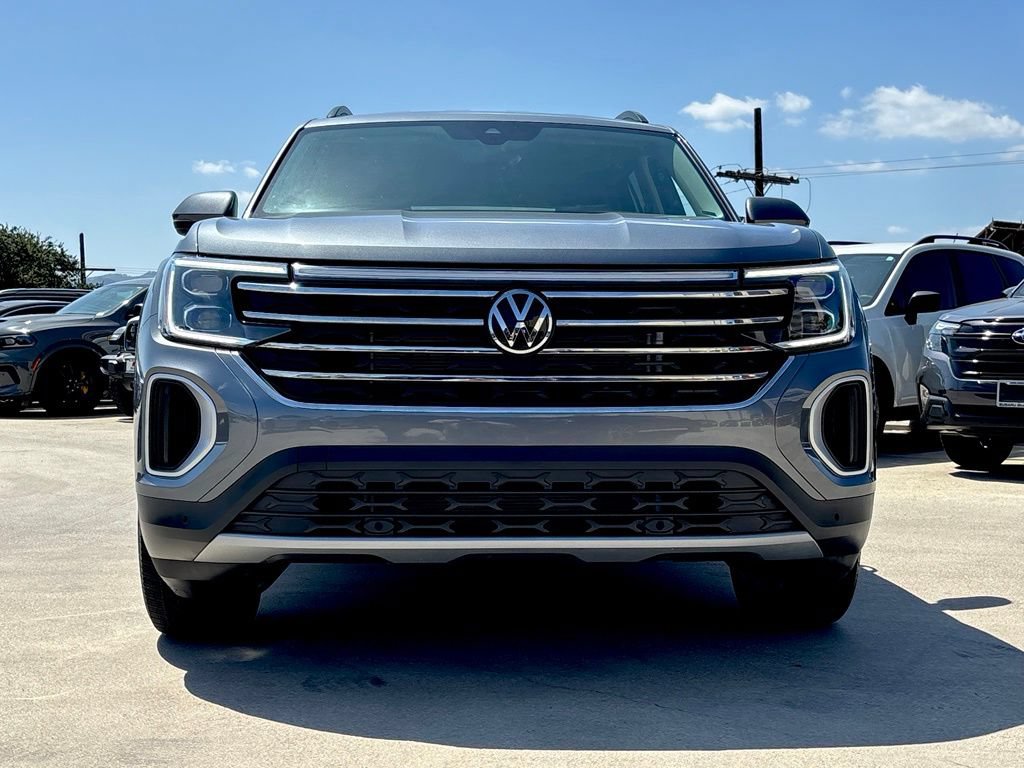Used 2025 Volkswagen Atlas SE FWD image 5