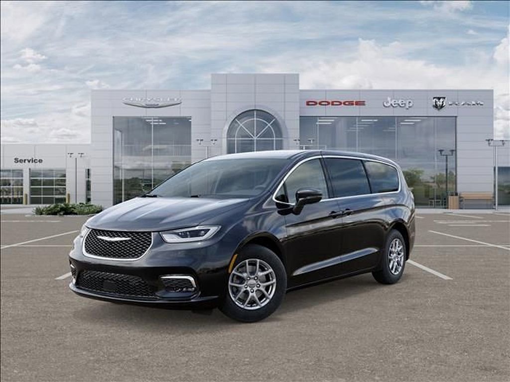 New 2026 Chrysler Pacifica Select