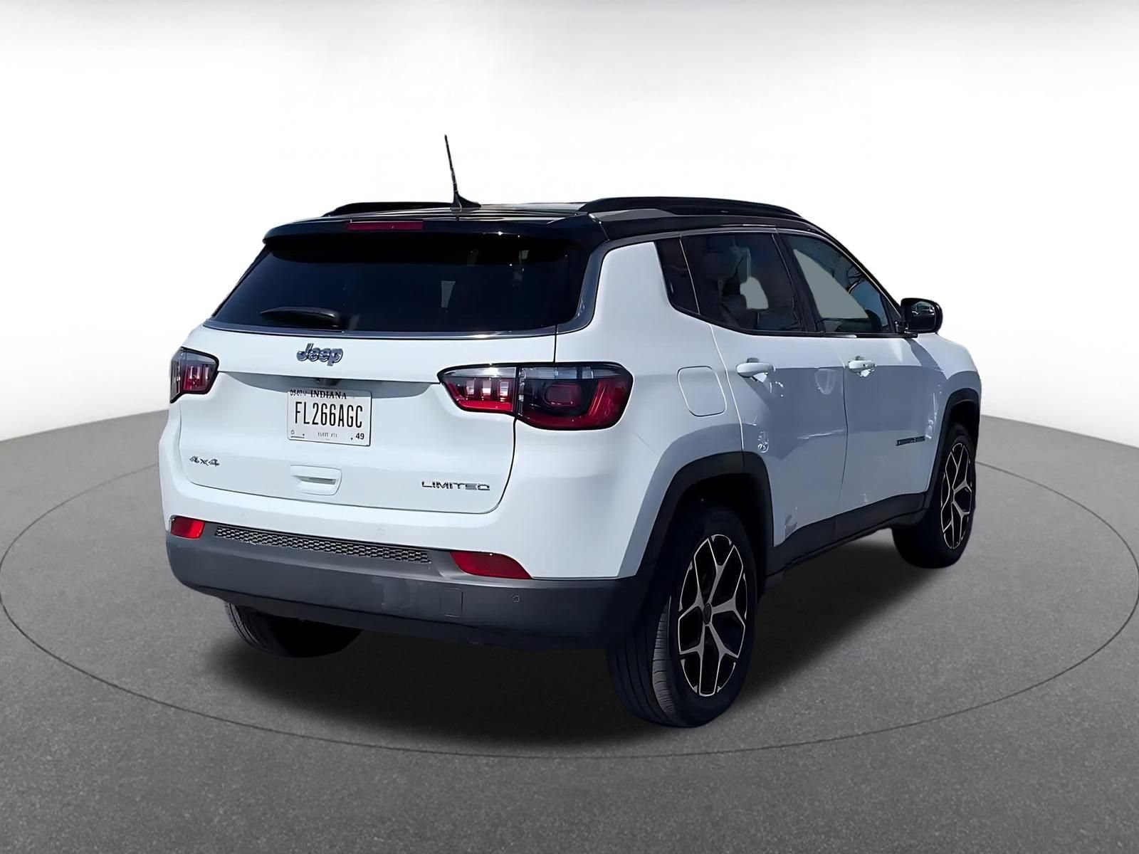 Used 2025 Jeep Compass Limited AWD/4WD image 14