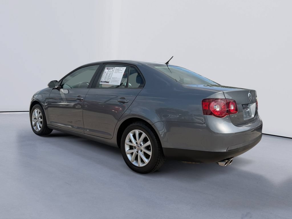Used 2010 Volkswagen Jetta Limited Edition FWD image 5