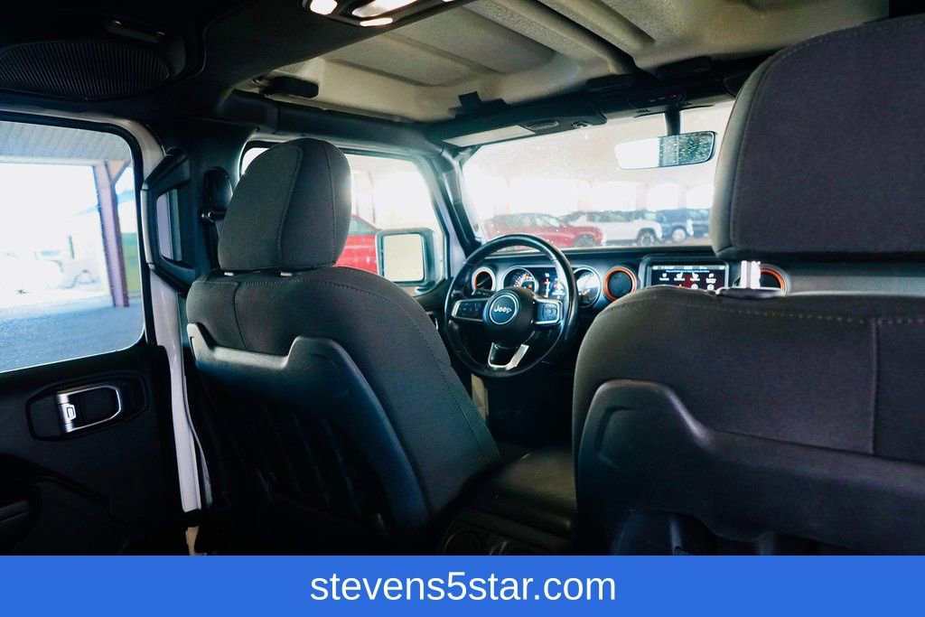 Used 2023 Jeep Gladiator Mojave w/ Cold Weather Group image 8