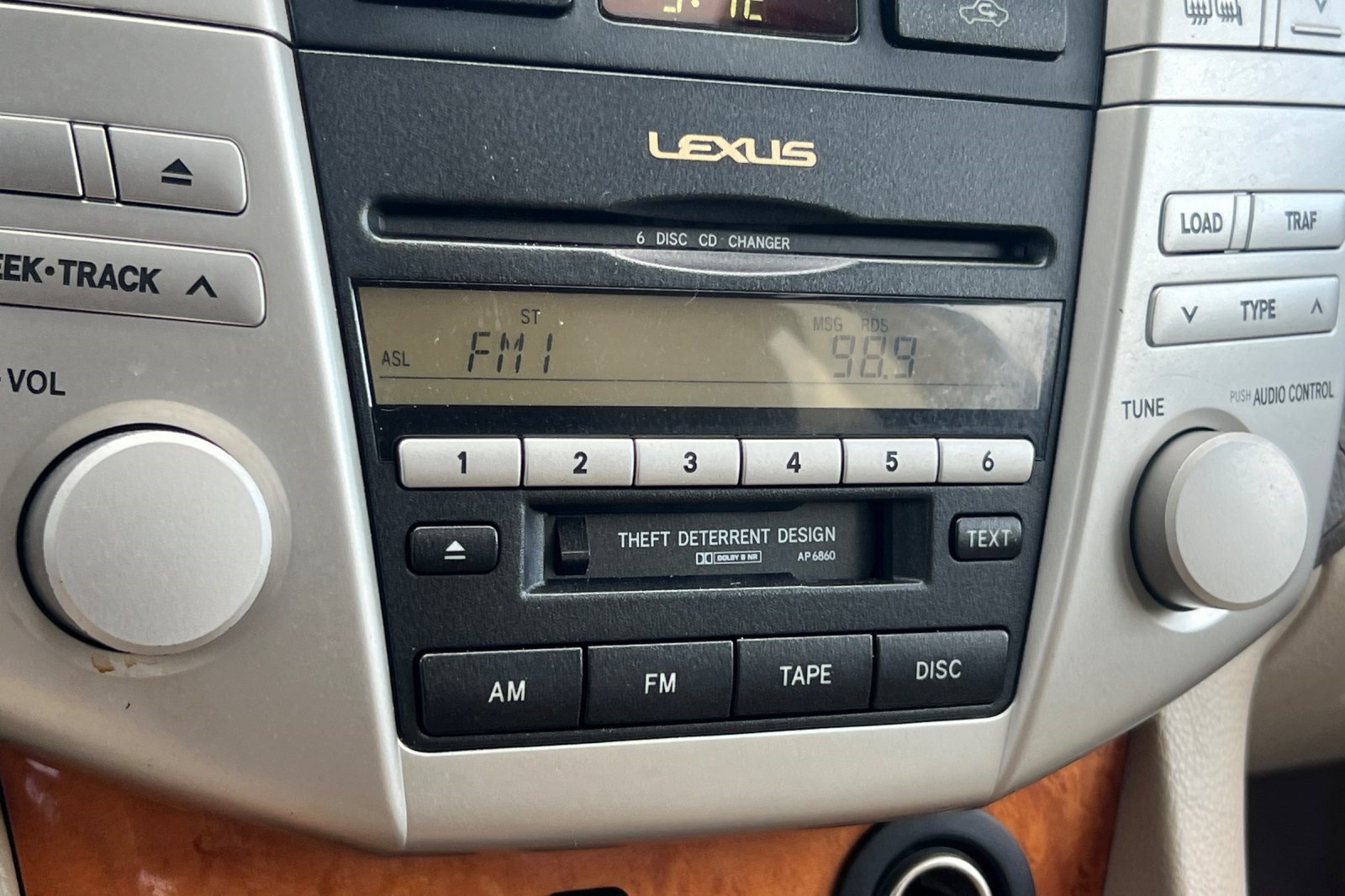 Used 2005 Lexus RX 330 AWD image 16