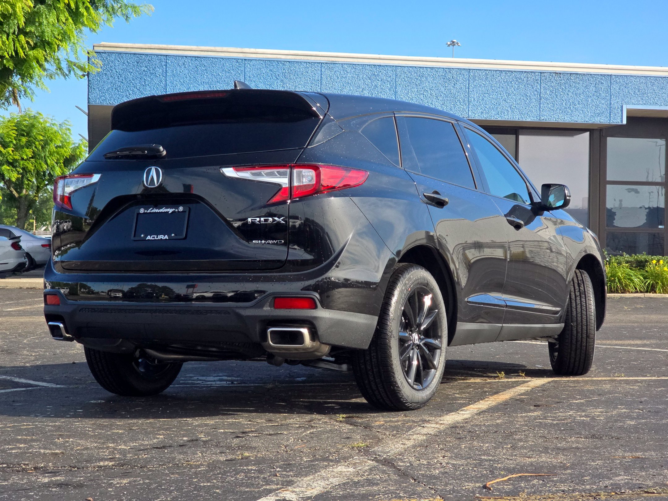 New 2026 Acura RDX SH-AWD image 4