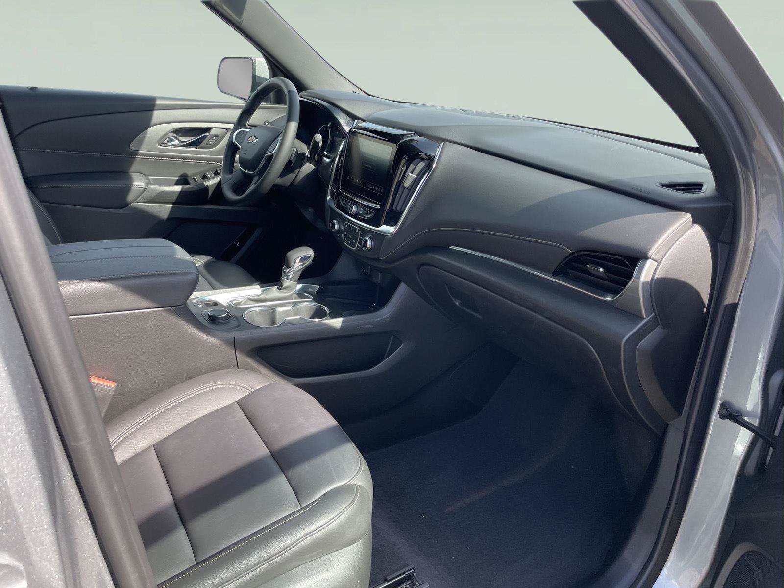 Used 2023 Chevrolet Traverse LT AWD/4WD image 22