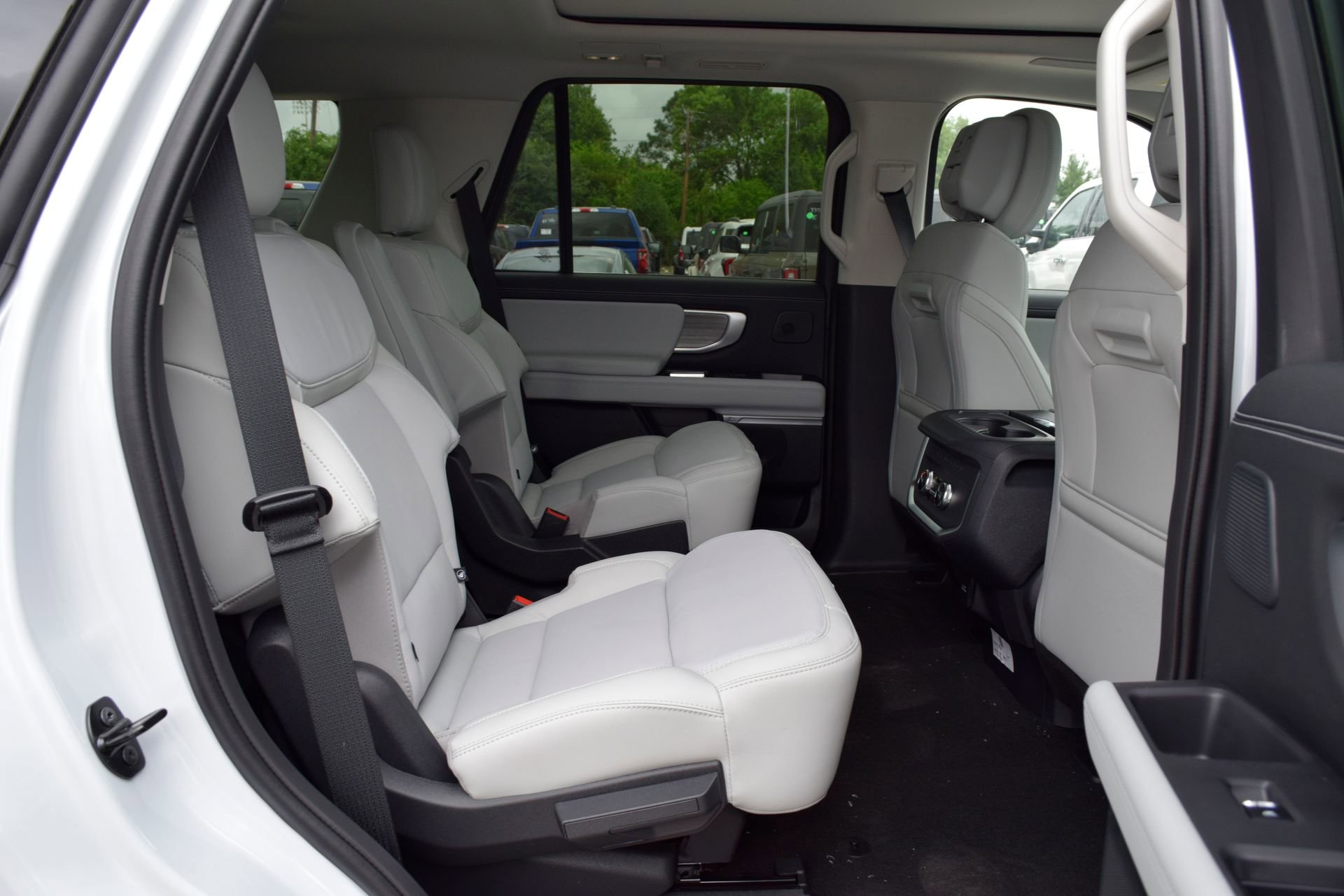 New 2026 Ford Expedition Platinum w/ Driver's Package image 24