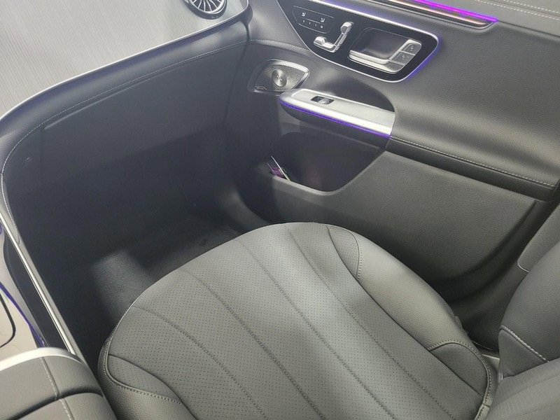 New 2025 Mercedes-Benz EQE 350+ 4MATIC SUV image 9