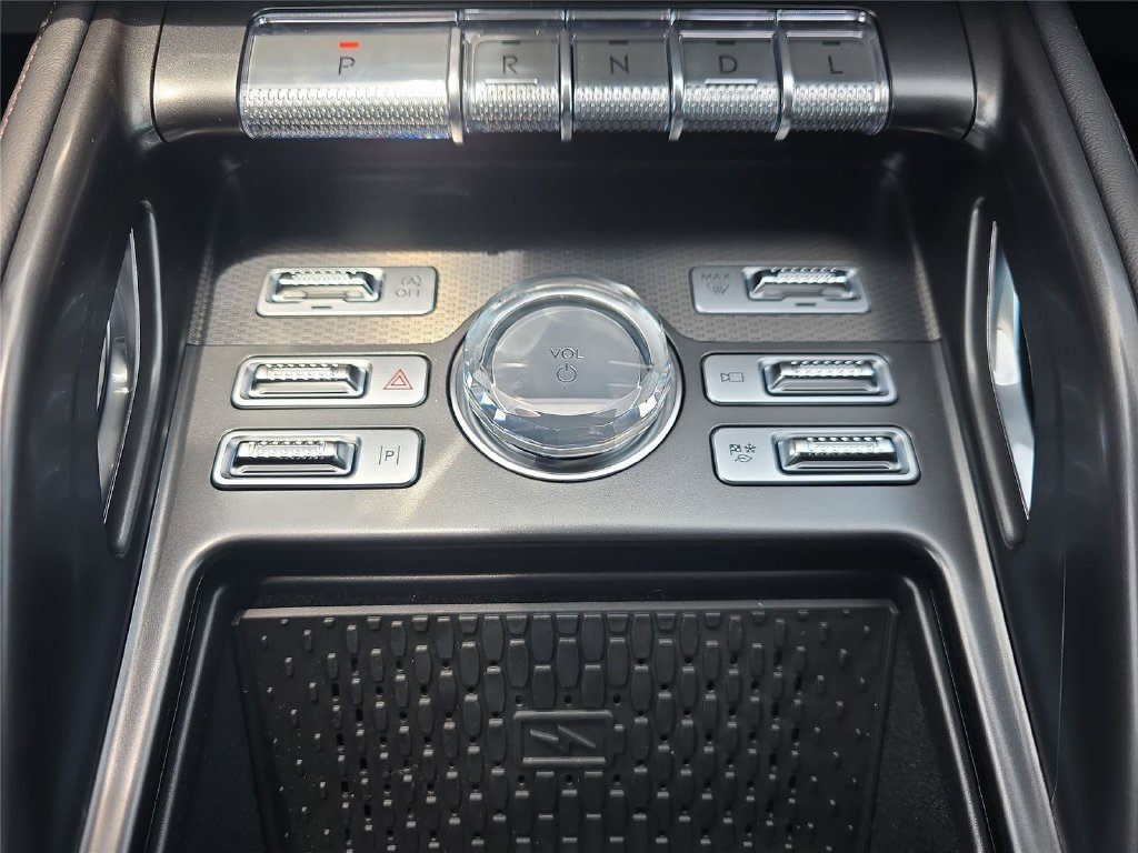 New 2026 Lincoln Nautilus Premier w/ Equipment Group 102A AWD/4WD image 17