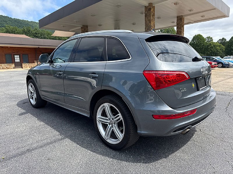 Used 2012 Audi Q5 3.2 Prestige w/ Prestige Pkg image 4