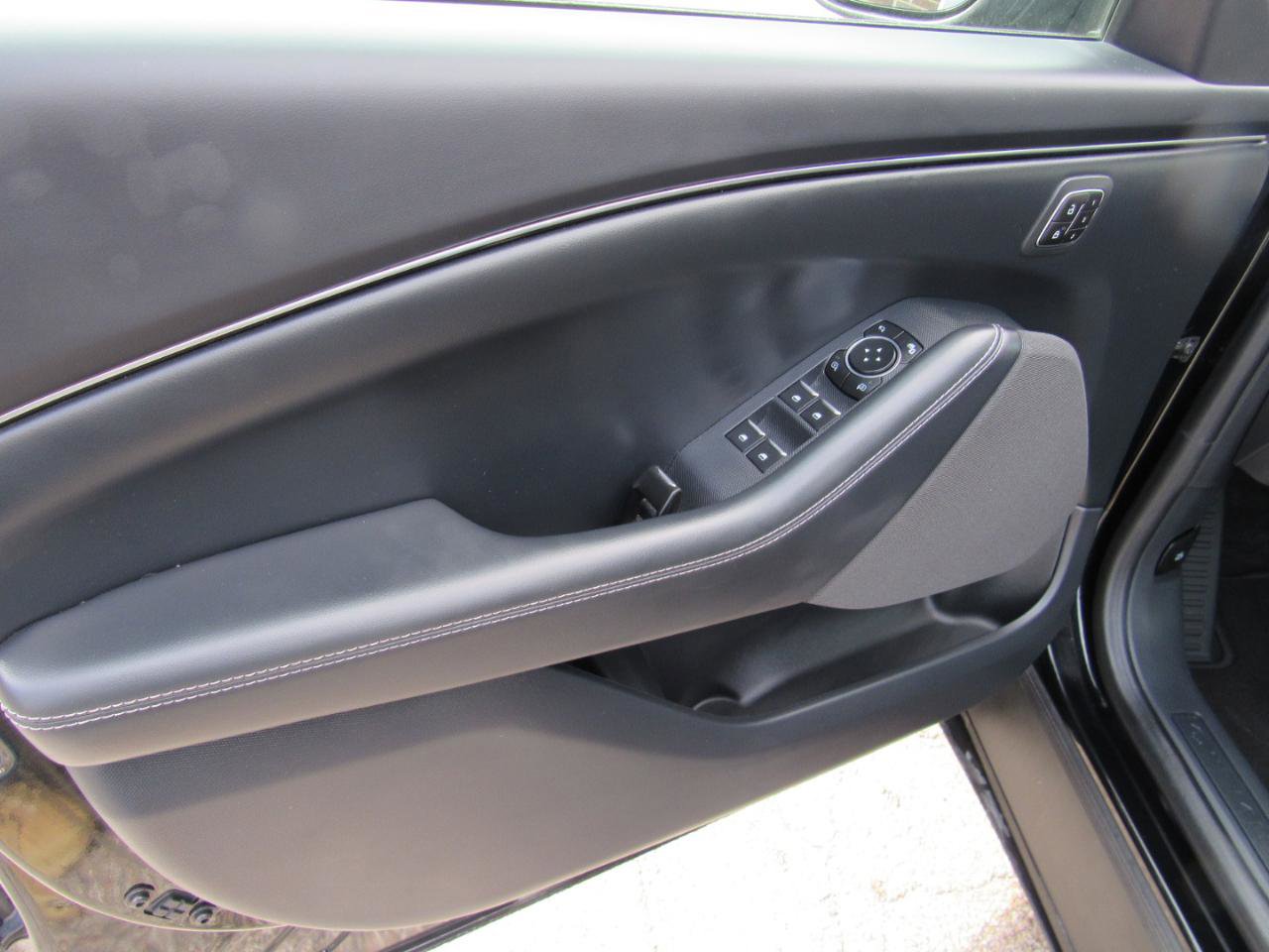 Used 2024 Ford Mustang Mach-E Select w/ Comfort Package Lite image 15