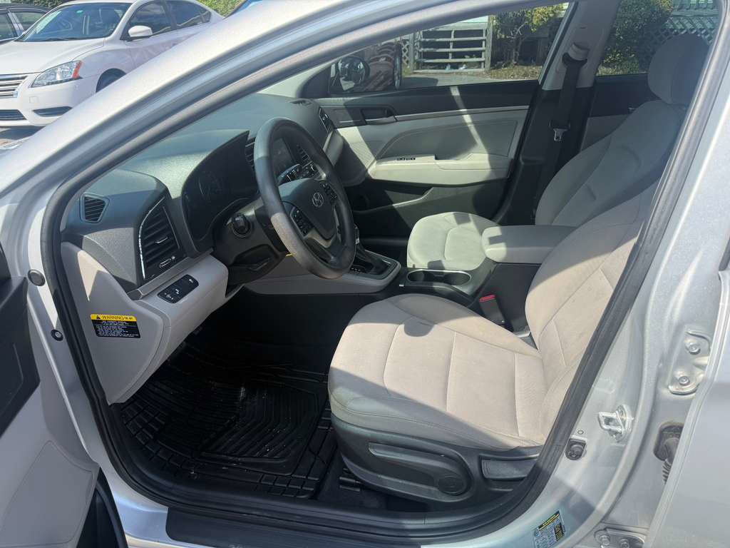 Used 2018 Hyundai Elantra SEL FWD image 10
