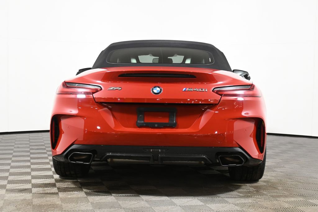 Used 2025 BMW Z4 M40i w/ Premium Package image 7