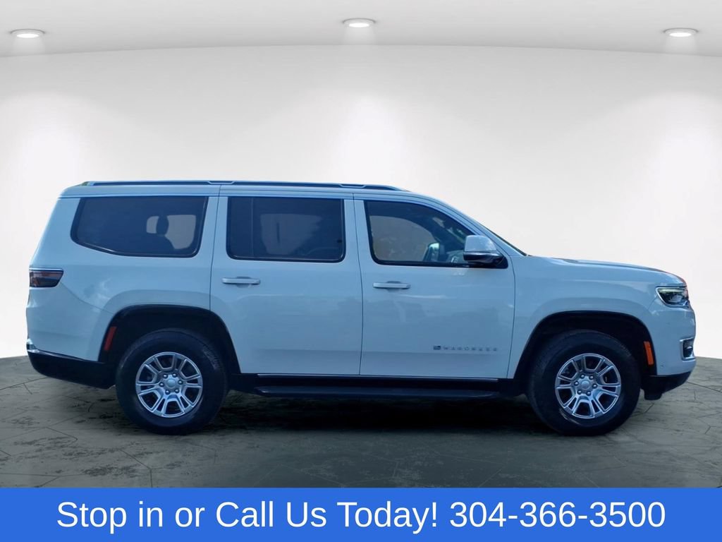 Used 2022 Jeep Wagoneer Series I AWD/4WD image 4